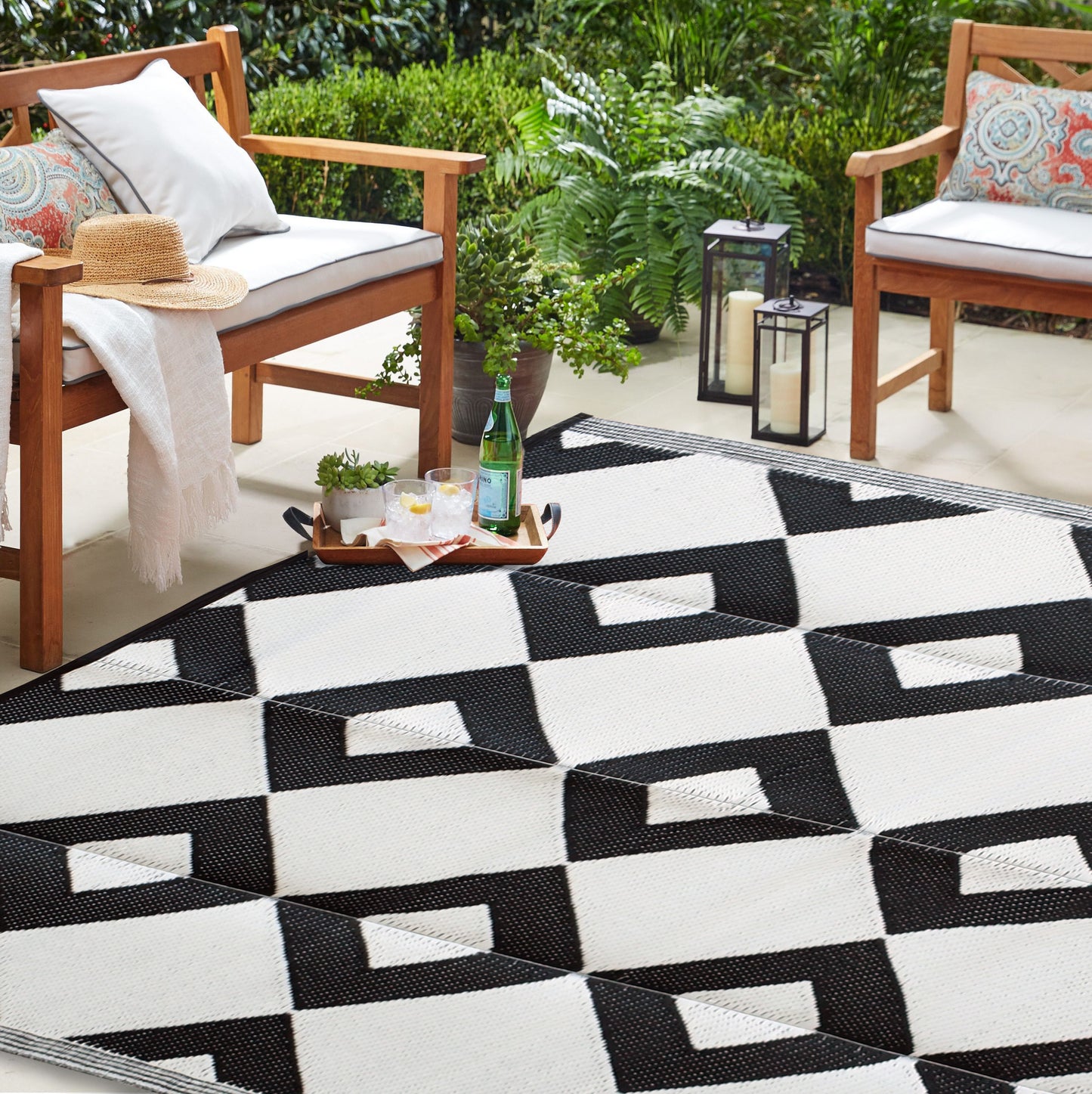 Outdoor Rugs Geo